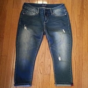 Seven capri distressed jeans
